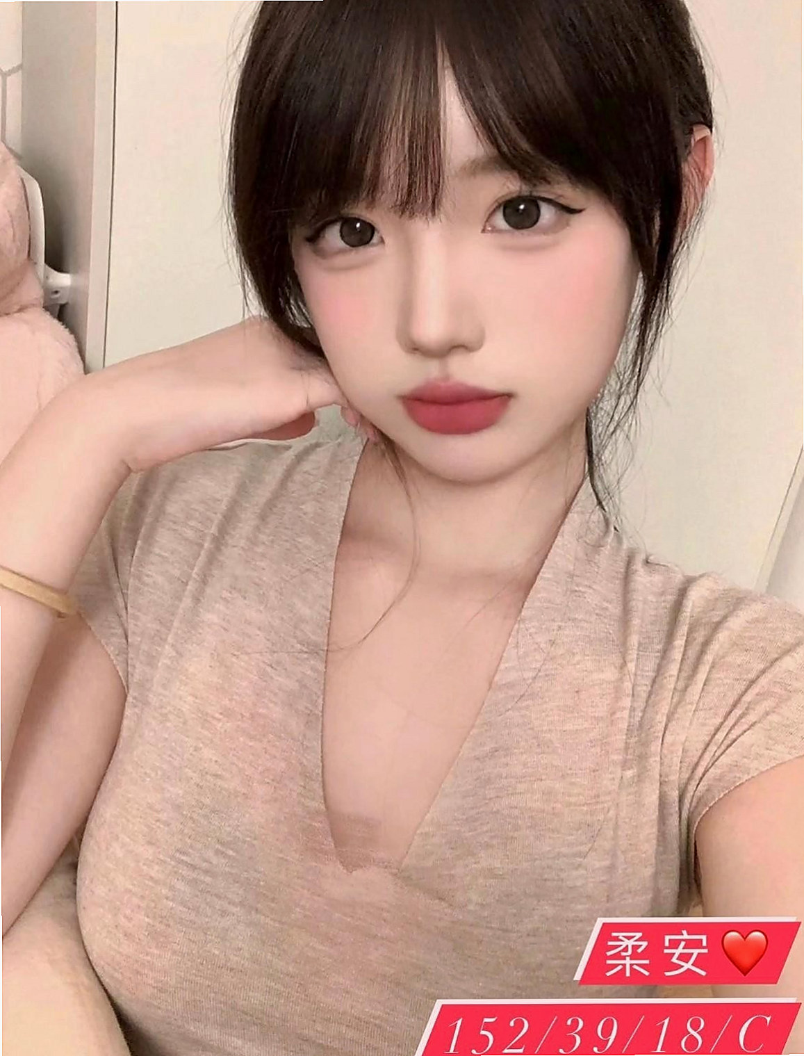 舞蹈系學生兼職推薦！蘿莉，頭城美女外送，胸圍D罩杯/年齡22歲/身高167cm/體重54kg。兩個人都屬於荷爾蒙萌動期 在家一起看A片 胸部又白又大 身體S曲線很明顯 沒有贅肉